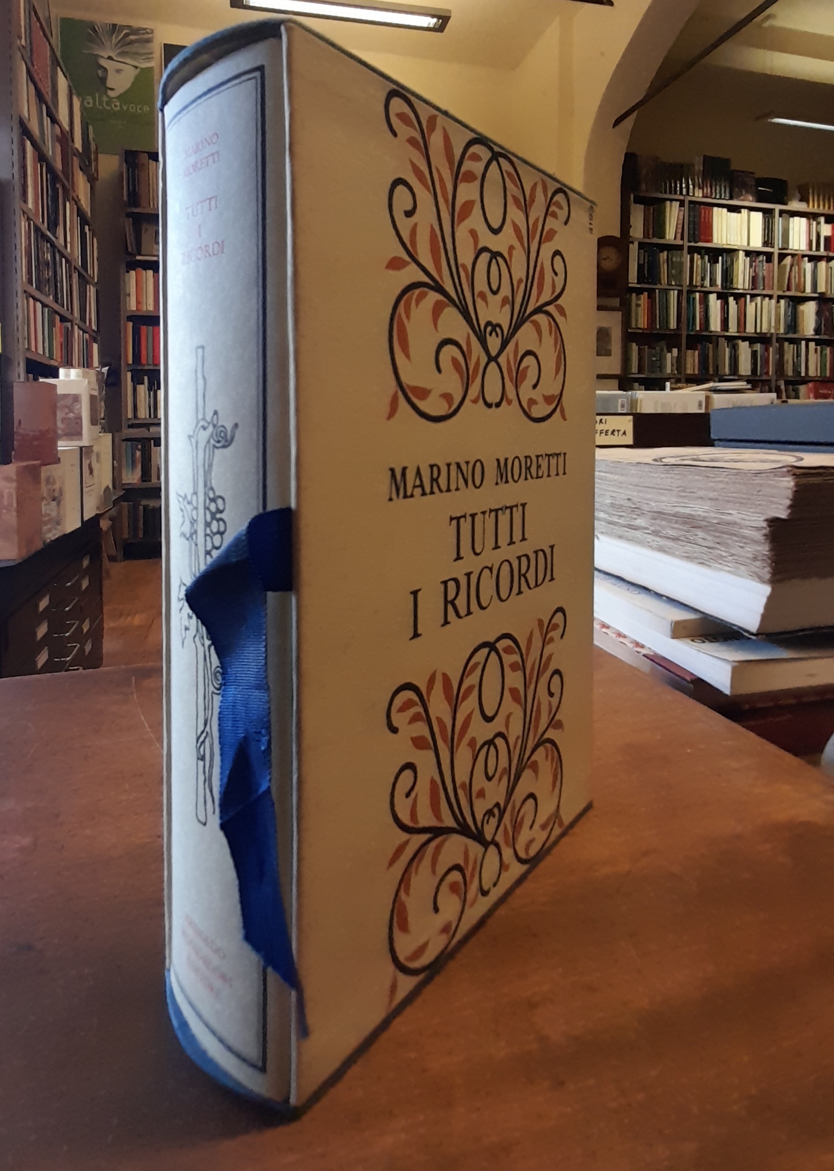 TUTTI I RICORDI (Mia madre. Il tempo felice. Via Laura. Fantasie olandesi. Scrivere non è necessario. Pane in desco. I grilli di Pazzo Pazzi. Ritratti letterari)
